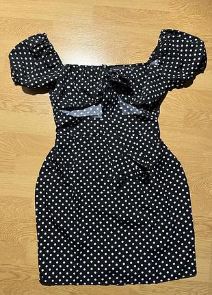 Сукня в горошок prettylittlething
