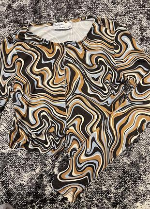 Кроп-топ bershka