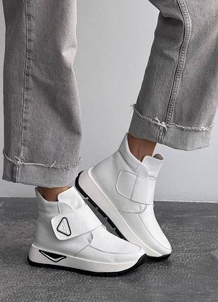 Кроссовки женские зимние на меху натуральная кожа белые, кожаные зимние женские ботинки на липучке 11323