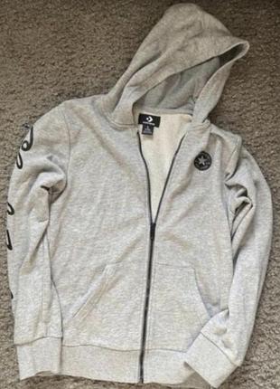 Серая кофта с замком