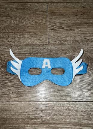 Карнавальна маска капітан америка