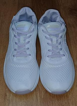 Оригінальні спортивні кросівки німецького бренду romika