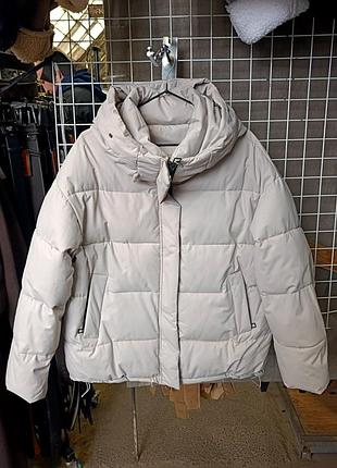 Демисезонная куртка с капюшоном  54/56 размера