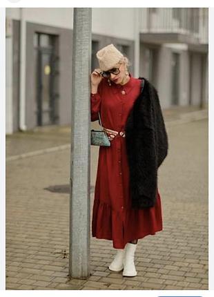 Сукня винного кольору