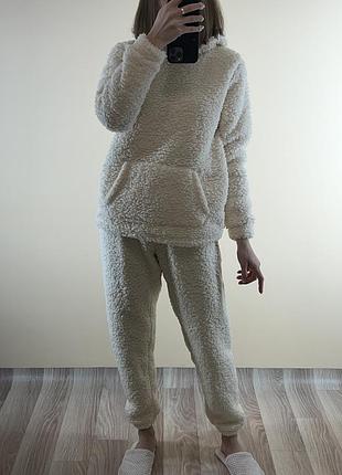 Домашній костюм