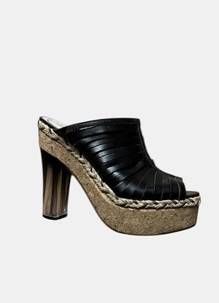 Туфлі на платформі