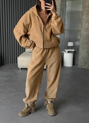 Флисовый спортивный костюм