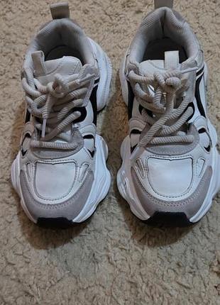 Продам кроссовки