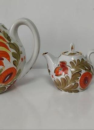Порцелянові чайники.