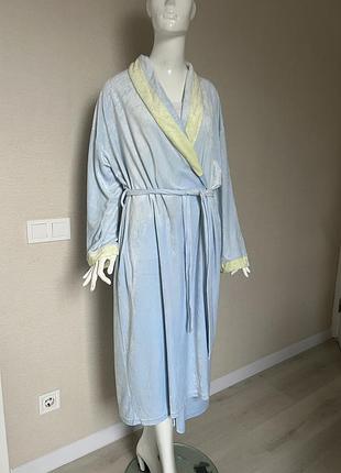 Хороший приємний на дотик халат aingella