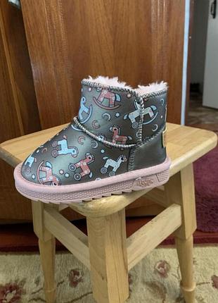 Зимние угги на меху