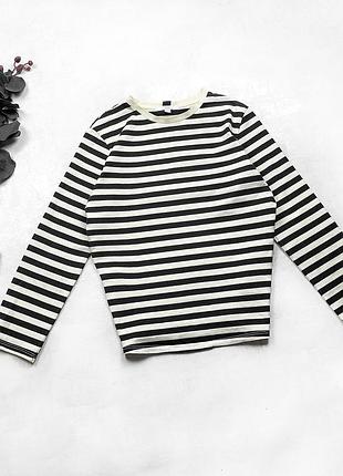 Женский хлопковый лонгслив-тельняшка бренда n.82 в полоску черного и молочного цветов