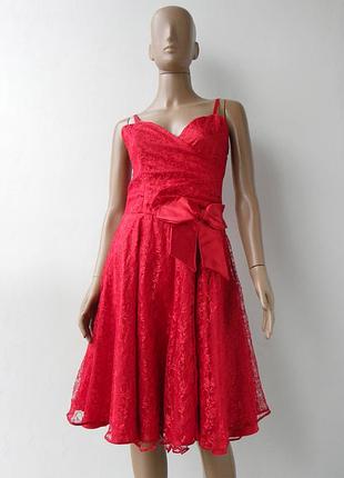 Красное атласное платье с кружкой - 36 eu / 42 ua
