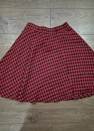 Пестрая юбка на девочку 9-13 лет красно-черная