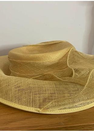 Літня шляпа з бантом