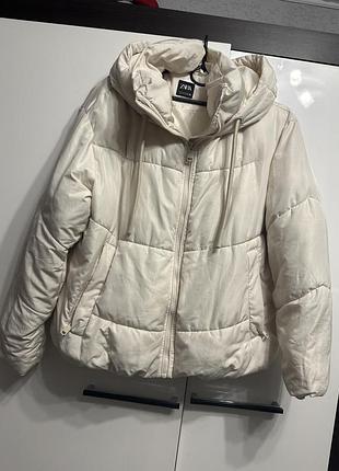 Модна куртка від zara
