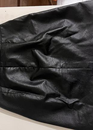 Юбка черная из искусственной кожи s