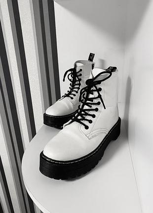 Білі черевики, чоботи на платформі в стилі мілітарі, розмір 40