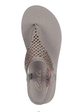 Шльопанці, в’єтнамки