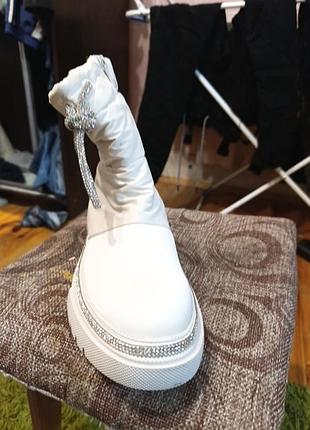 Женские ботинки молочного цвета 41 размер новые