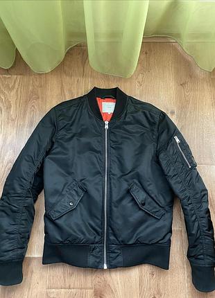 Стильний бомбер у стилі alpha industries