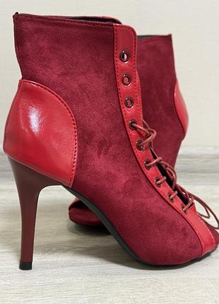 Туфлі ботильйони доя танців high heels