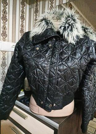 Куртка-бомбер женская стеганая, укороченная, размер sx,s,l. италия