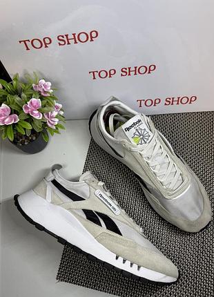 Оригінальні кросівки  reebok