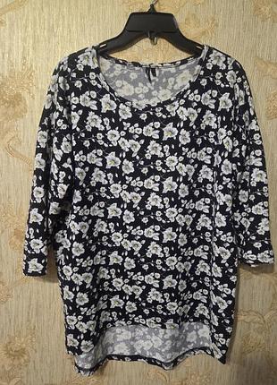 Кофточка в цветочный принт