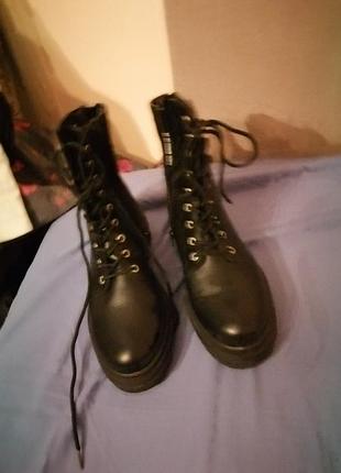 Новые женские ботинки auey 42 poзмера