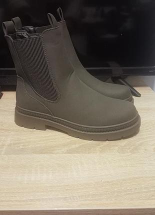 Ботинки демисезонные не промокают
