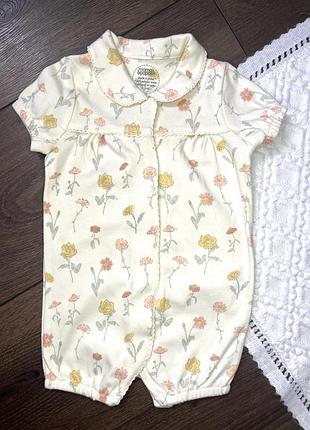 Бежевий молочний кремовий айворі класичний пісочник для дівчинки 0-3 міс 62 см на літо з комірцем з квітами в пастельних