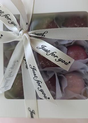 Шоколадные конфеты ручной работы