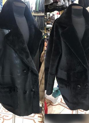 Двостороння дублянка,чорна,гудзики двобортна