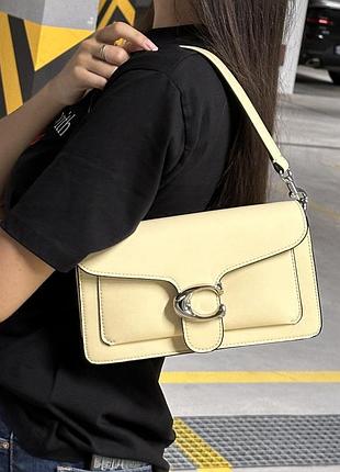 Сумка coach tabby shoulder bag 26 in polished pebble leather yellow /silver