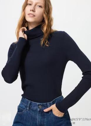 Жіночий светр гольф водолазка з вовни uniqlo темно синього кольору склад вовна розмір s