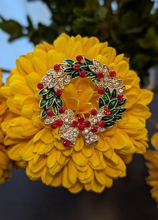 Новорічна брошка різдвяний вінок значок із новим роком зима happy new year santa claus дзвіночок merry christmas