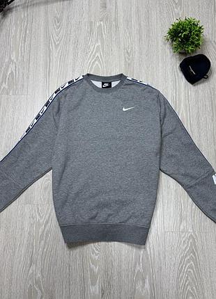 Світшот nike з ласпасами