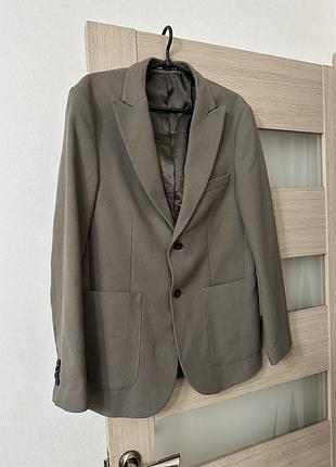 Жіночий піджак