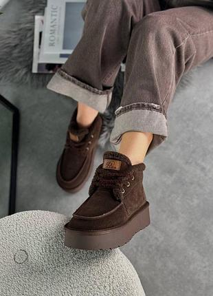 Уггі на шнурівці