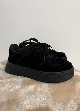 Черные кроссовки женские \ черные кеды женские