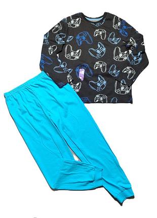 Пижама 7-8 р primark