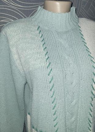 Теплый мягкий красивый свитер