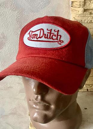 Бейсболка-тракер-из эко замши von  dutch -красная с голубым