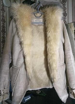 Дубленка укороченная нежно бежевого цвета, искусственная замша, размер xs, s