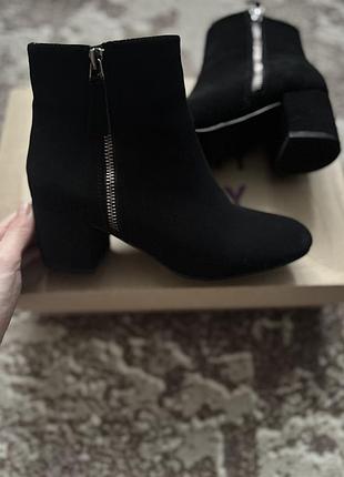Чоботи чорні замшеві 36 розмір