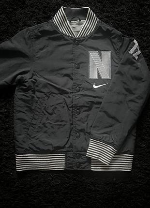 Куртка вітровка nike 8-10 років 128-140 розмір