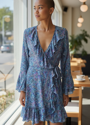 Сукня на запах. розмір s