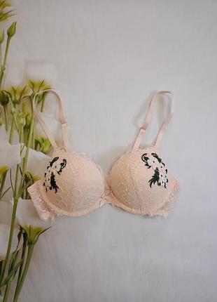 Бюстгальтер с пуш ап и кружевом, размер 75 а.