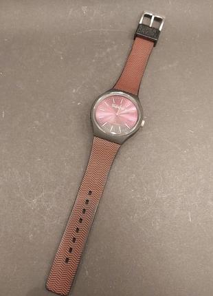 Наручний годинник superdry syg184rb